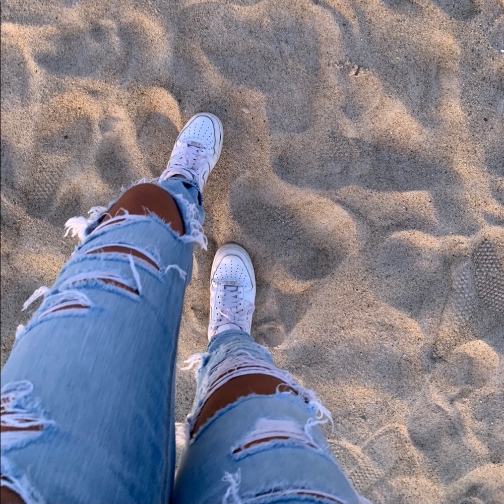 American Eagle Ripped Mom Jeans